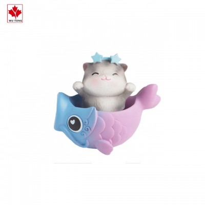 Cat shaking his head doll car decoration creative desktop decoration resin furnishings